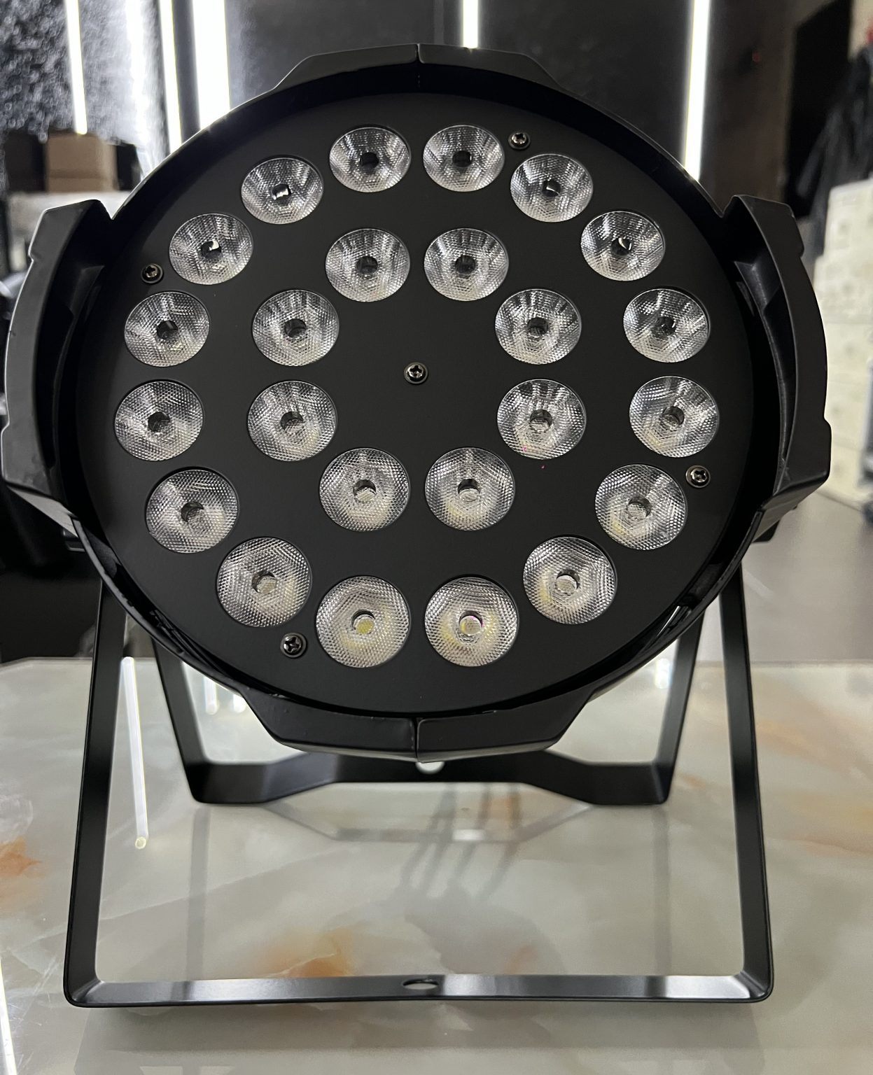 Đèn PAR LED 24 bóng P2408 - ĐÈN SÂN KHẤU NERHOR